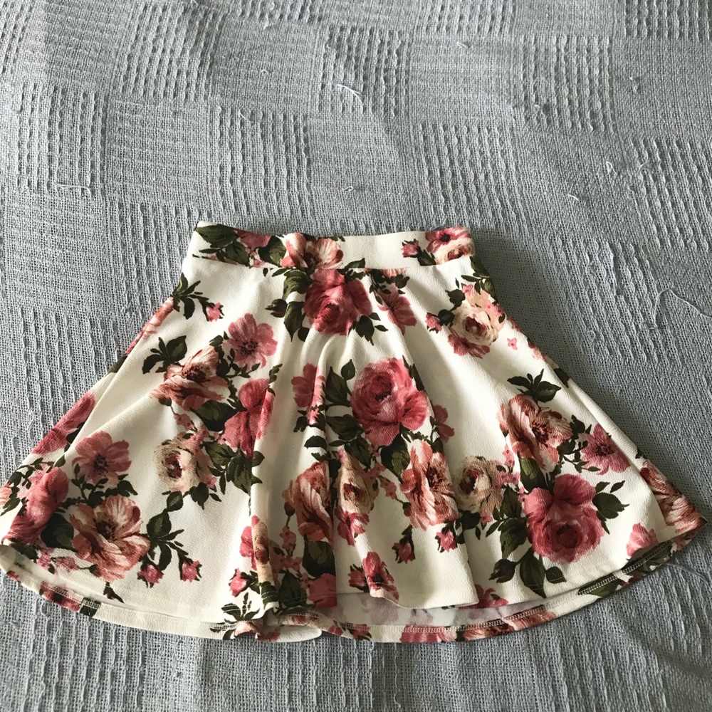 White Floral Mini Skirt